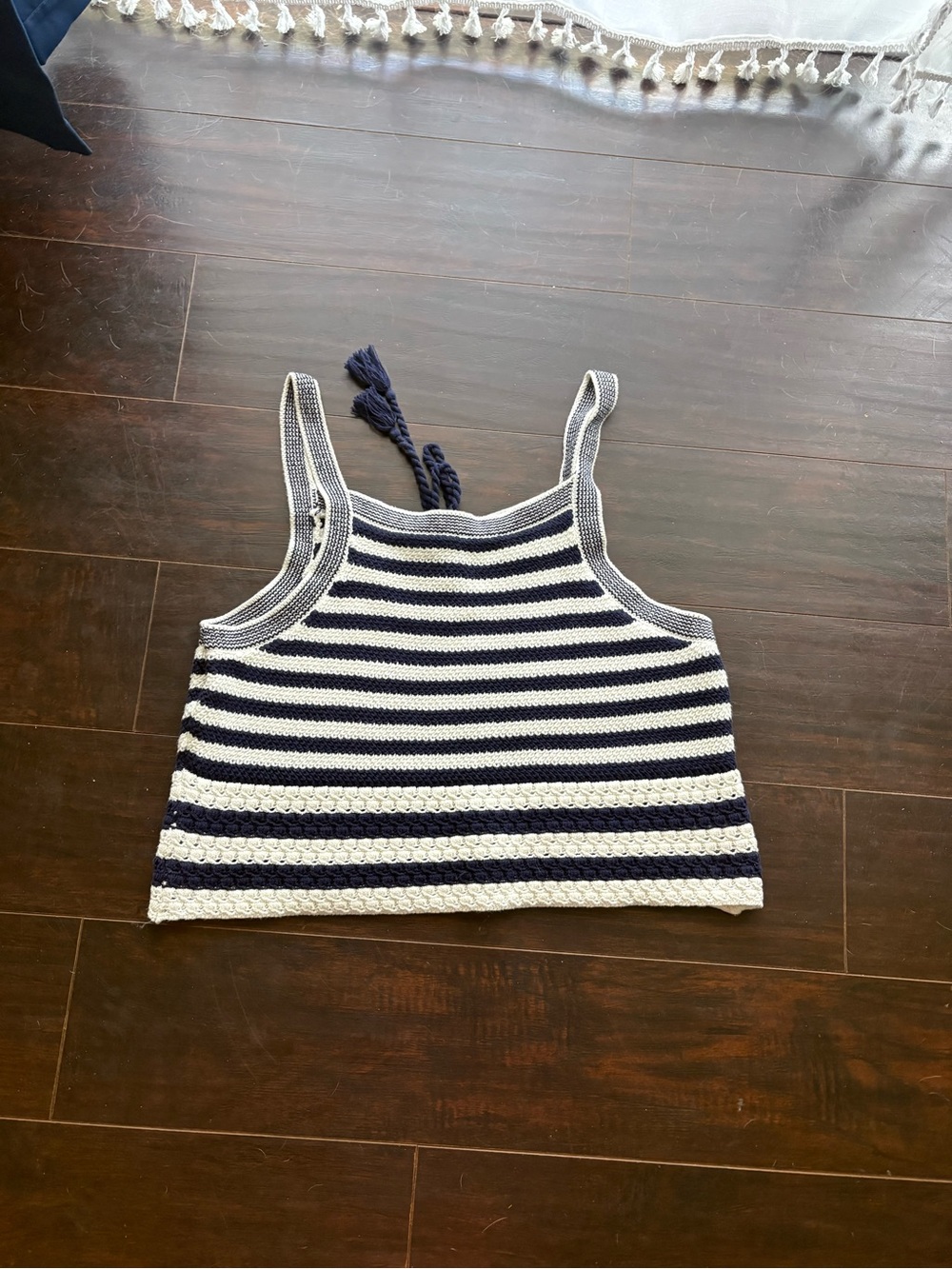 House of Harlow 1960 | Striped Crop Tank + Shorts | Navy & Cream | Size L - Picture 6 of 13